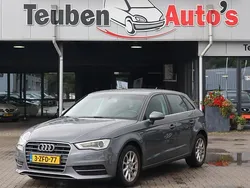 Grijs Gebruikt 2014 Audi A3 Sportback g-tron Attraction Sedan | € 6.485 (Goede deal)