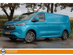 Blauw Nieuw 2025 Ford E-Transit Limited Van | € 40.900 (Goede deal)