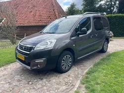 Grijs Gebruikt 2018 Peugeot Partner Allure MPV | € 11.950 (Eerlijke prijs)