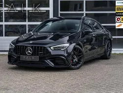 Zwart, metallic lak Gebruikt 2021 Mercedes CLA45 AMG Premium Plus Sedan | € 64.950 (Eerlijke prijs)