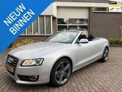 Grijs, metallic lak Gebruikt 2010 Audi A5 Cabriolet Basis Cabriolet | € 11.895 (Eerlijke prijs)