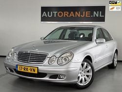 Grijs Gebruikt 2005 Mercedes E200 Classic Sedan | € 3.450 (Super prijs)