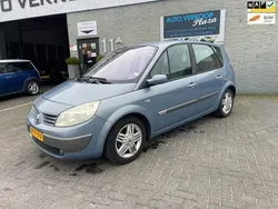 Blauw Gebruikt 2004 Renault Scénic II Komfort MPV | € 1.095 (Eerlijke prijs)