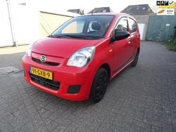 Rood Gebruikt 2008 Daihatsu Cuore Hatchback | € 3.750 (Eerlijke prijs)