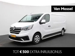 Blanc glacier Gebruikt 2023 Renault Trafic Van | € 21.930 (Goede deal)