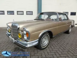 Goud Gebruikt 1968 Mercedes W111 Coupé | € 83.500