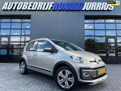 Grijs Gebruikt 2017 VW cross up! Hatchback | € 11.950 (Eerlijke prijs)
