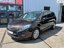 Bruin Gebruikt 2015 Opel Zafira Tourer Business MPV | € 10.950 (Eerlijke prijs)