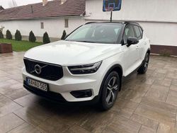 Wit Gebruikt 2020 Volvo XC40 R-Design SUV | € 34.000