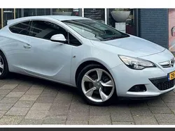 Zilver Gebruikt 2013 Opel Astra GTC Sport Hatchback | € 7.600 (Eerlijke prijs)