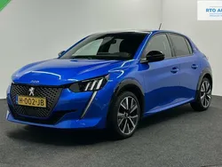 Blauw Gebruikt 2020 Peugeot 208 GT-line Hatchback | € 16.500 (Eerlijke prijs)