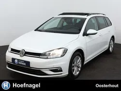 Wit, metallic lak Gebruikt 2017 VW Golf VII Comfortline Stationwagen | € 13.900 (Eerlijke prijs)