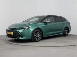 Groen metallic Gebruikt 2024 Toyota Corolla Sport Stationwagen | € 39.450