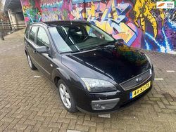 Zwart Gebruikt 2006 Ford Focus Futura Stationwagen | € 1.295 (Eerlijke prijs)
