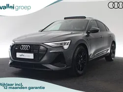 Grijs, metallic lak Gebruikt 2022 Audi e-tron Sportback S-Line SUV | € 46.400 (Iets duurder)