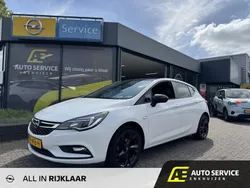 Wit Gebruikt 2018 Opel Astra Edition Hatchback | € 14.850 (Iets duurder)