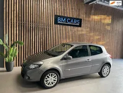 Grijs Gebruikt 2010 Renault Clio II Hatchback | € 4.995 (Iets duurder)