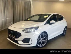 Wit Gebruikt 2023 Ford Fiesta ST-Line Hatchback | € 23.445 (Eerlijke prijs)