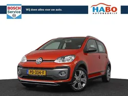 Oranje Gebruikt 2017 VW cross up! Hatchback | € 12.450 (Eerlijke prijs)