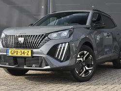 Grijs Gebruikt 2024 Peugeot e-2008 Allure SUV | € 28.095 (Eerlijke prijs)