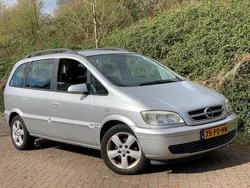 Grijs Gebruikt 2004 Opel Zafira MPV | € 1.190 (Eerlijke prijs)