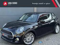 Zwart Gebruikt 2019 Mini Cooper Salt Hatchback | € 16.390 (Eerlijke prijs)