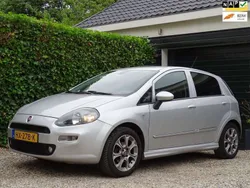 Grijs, metallic lak Gebruikt 2015 Fiat Punto Evo Lounge Hatchback | € 2.950 (Eerlijke prijs)