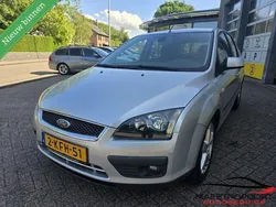 Grijs Gebruikt 2006 Ford Focus Hatchback | € 1.600 (Goede deal)