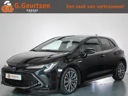 Zwart, metallic lak Gebruikt 2019 Toyota Corolla Hatchback | € 21.400 (Eerlijke prijs)