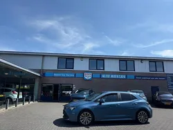 Blauw Gebruikt 2020 Toyota Corolla Business Edition Hatchback | € 14.950 (Eerlijke prijs)