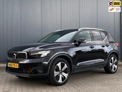 Zwart Gebruikt 2022 Volvo XC40 Inscription SUV | € 29.440 (Super prijs)