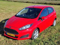 Rood Gebruikt 2014 Ford Fiesta Ambiente Hatchback | € 4.950 (Super prijs)