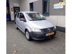 Grijs Gebruikt 2011 VW Fox Trendline Hatchback | € 1.850 (Eerlijke prijs)