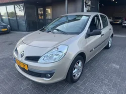 Beige Gebruikt 2008 Renault Clio R.S. Business Hatchback | € 1.395 (Goede deal)