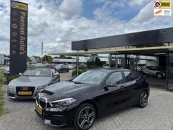 Zwart Gebruikt 2021 BMW 118 Executive Hatchback | € 21.499 (Eerlijke prijs)