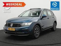Blauw Gebruikt 2022 VW Tiguan Life SUV | € 30.940 (Goede deal)