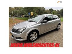 Grijs Gebruikt 2006 Opel Astra GTC Edition Hatchback | € 1.450 (Iets duurder)
