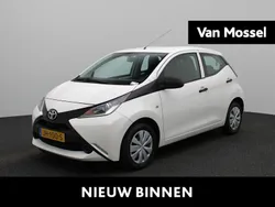 Wit Gebruikt 2016 Toyota Aygo Hatchback | € 8.400 (Eerlijke prijs)