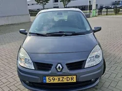 Blauw Gebruikt 2005 Renault Scénic II Avantage MPV | € 2.500 (Iets duurder)