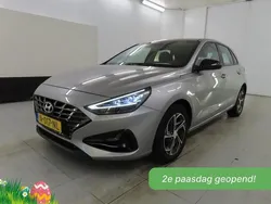 Grijs Gebruikt 2021 Hyundai i30 Comfort Hatchback | € 17.350 (Eerlijke prijs)