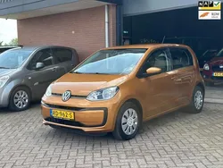 Bruin Gebruikt 2017 VW up! move up! Hatchback | € 5.995 (Eerlijke prijs)