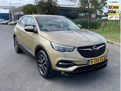 Geel, metallic lak Gebruikt 2018 Opel Grandland X Innovation SUV | € 14.950 (Eerlijke prijs)