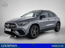 Berggrijs metaalkleur metallic Nieuw 2025 Mercedes GLA180 Business SUV | € 58.043 (Goede deal)