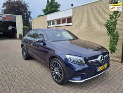 Blauw, metallic lak Gebruikt 2018 Mercedes GLC250 Premium Plus Coupé | € 33.950 (Eerlijke prijs)