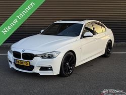 Wit Gebruikt 2017 BMW 318 Executive Sedan | € 19.900 (Iets duurder)