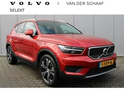 Rood, metallic lak Gebruikt 2022 Volvo XC40 Inscription SUV | € 35.800 (Eerlijke prijs)