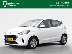 Wit Gebruikt 2022 Hyundai i10 Comfort Hatchback | € 17.395 (Eerlijke prijs)