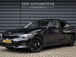 Zwart Gebruikt 2019 BMW 330e Executive Sedan | € 25.900 (Iets duurder)