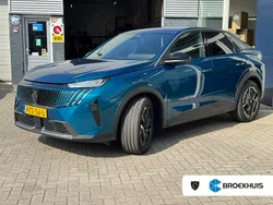 Blauw Nieuw 2025 Peugeot e-3008 Allure SUV | € 45.095 (Eerlijke prijs)
