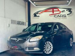 Grijs Gebruikt 2009 Opel Insignia Sport Sedan | € 5.490 (Eerlijke prijs)